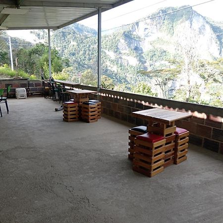 Mirador Ventanas De Tisquizoque Guest House Florian  Exterior photo